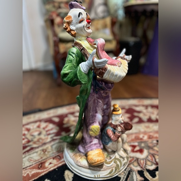 2 CAPODIMONTE ANTIQUE CLOWNS. Made in Italy - Picture 3 of 8